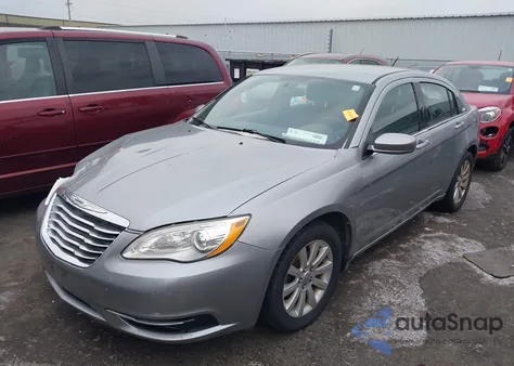 2013 Chrysler 200 Touring из США, поврежденный, VIN 1C3CCBBB2DN729063